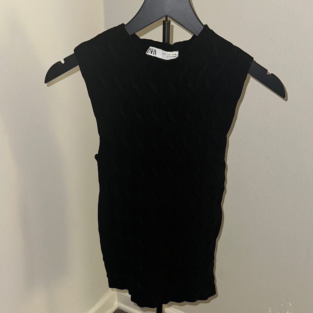 Zara Textured Black Tank Top